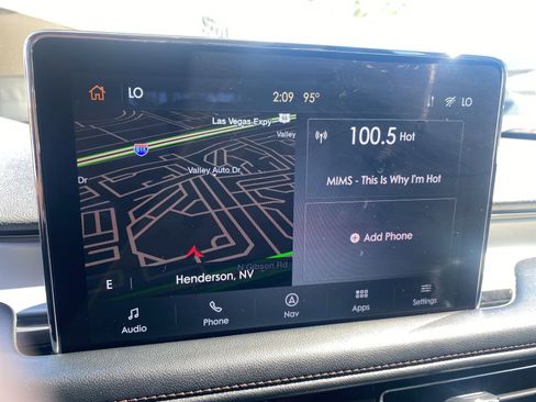 Used 2023 Lincoln Aviator AWD w/ Class IV Trailer Tow Package image 15