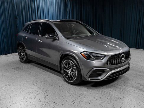 New 2026 Mercedes-Benz GLA 35 AMG 4MATIC image 3