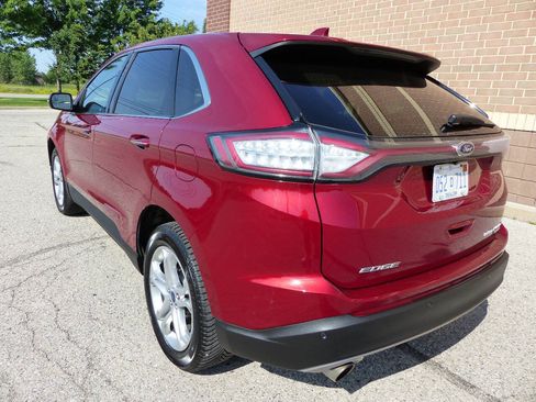 Used 2018 Ford Edge Titanium w/ Equipment Group 301A AWD/4WD image 6