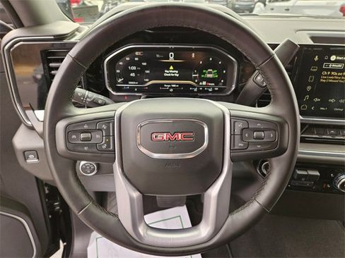 Used 2025 GMC Sierra 1500 SLT image 25