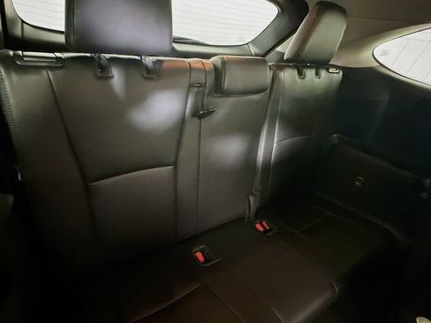 Used 2022 Toyota Highlander Limited FWD image 30