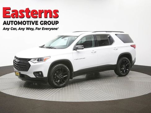 Used 2021 Chevrolet Traverse LT image 58