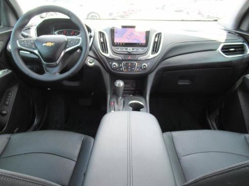 Used 2020 Chevrolet Equinox Premier AWD/4WD image 12