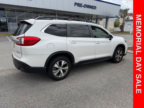Used 2023 Subaru Ascent Premium w/ Convenience Package AWD/4WD image 3