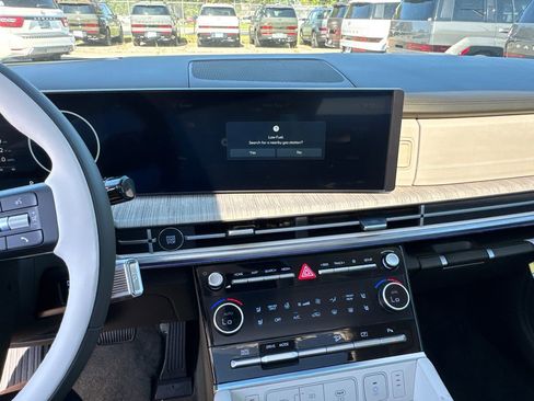 New 2025 Hyundai Santa Fe Calligraphy image 18