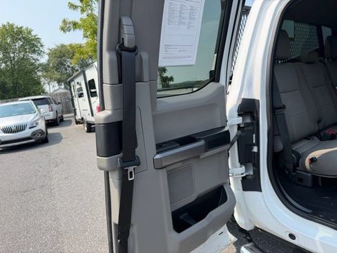 Used 2020 Ford F250 XLT w/ Snow Plow Prep Package AWD/4WD image 24