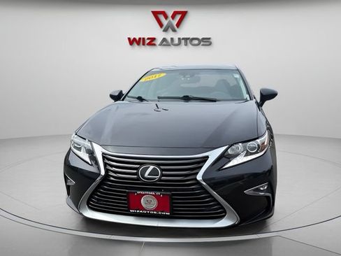 Used 2017 Lexus ES 350 w/ Premium Package FWD image 8