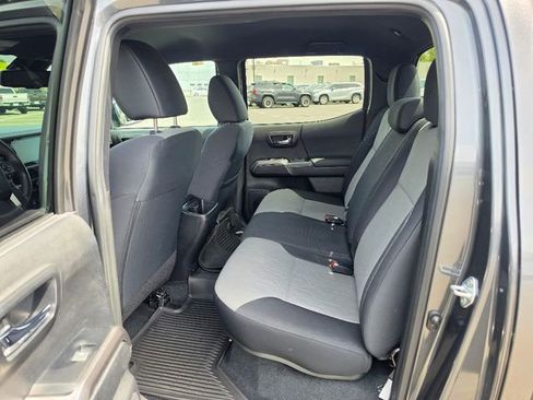 Used 2023 Toyota Tacoma TRD Off-Road AWD/4WD image 22