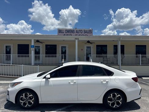 Used 2019 Kia Forte LXS FWD image 2