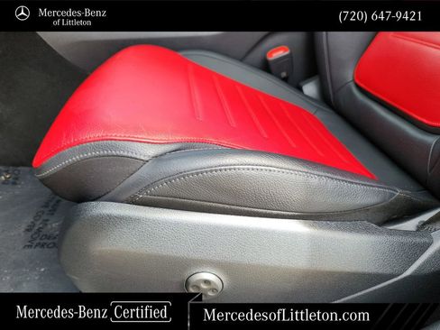 Used 2023 Mercedes-Benz GLC 300 4MATIC image 25