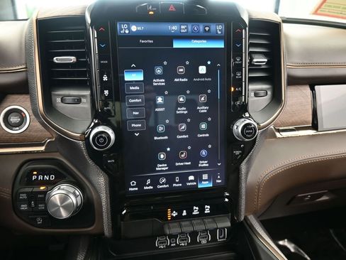 Used 2025 RAM 1500 Limited image 22