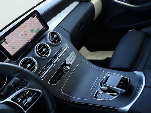 Used 2019 Mercedes-Benz C 300 4MATIC Coupe image 21