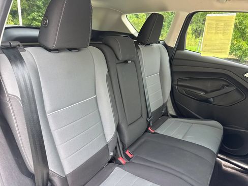 Used 2015 Ford Escape SE w/ Equipment Group 201A FWD image 33
