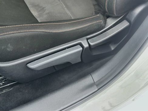 Used 2025 Nissan Sentra SR w/ Midnight Edition FWD image 18