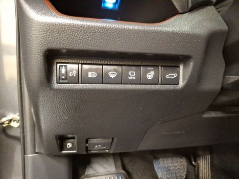 Used 2022 Toyota RAV4 Limited image 20