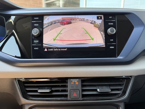 Used 2022 Volkswagen Taos SE AWD/4WD image 19