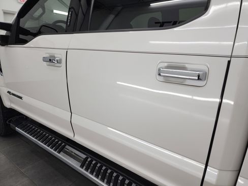 Used 2017 Ford F250 Lariat w/ Lariat Ultimate Package image 35