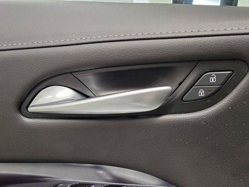 Certified 2023 Cadillac XT4 Luxury image 16