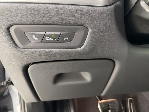 Used 2024 BMW X6 xDrive40i w/ Premium Package image 12