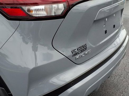 Used 2024 Nissan Kicks SV FWD image 22