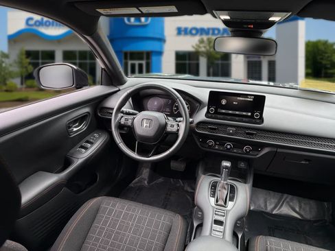 Used 2024 Honda HR-V Sport image 30