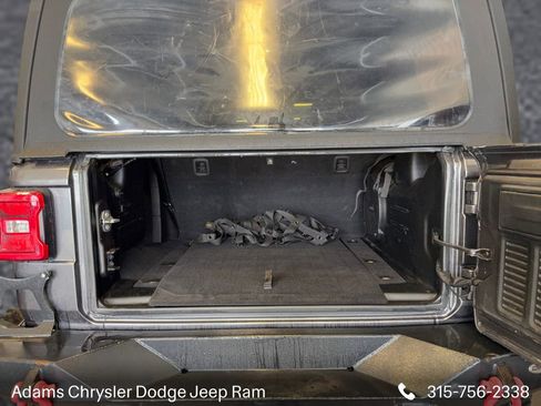 Used 2018 Jeep Wrangler Unlimited Rubicon w/ Dual Top Group image 8