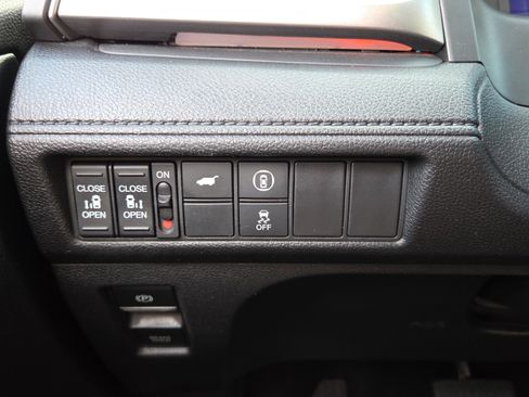 Used 2023 Honda Odyssey Sport image 24