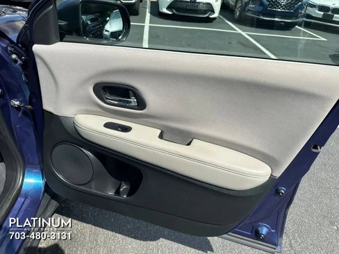 Used 2016 Honda HR-V LX image 19