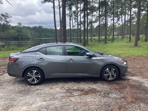 Used 2023 Nissan Sentra SV image 4