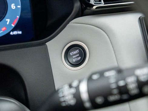 Used 2024 Land Rover Range Rover Velar Dynamic SE image 20