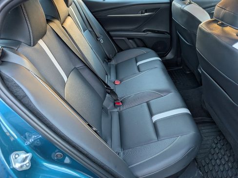 Used 2026 Toyota Camry SE w/ Convenience Package image 5