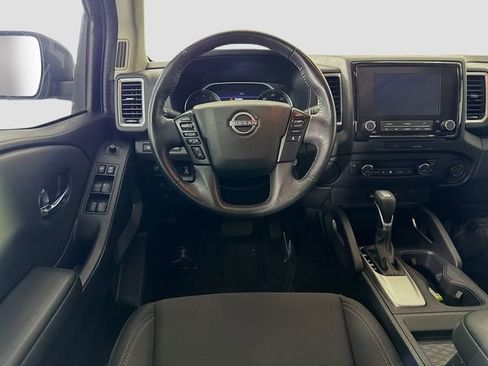 Used 2022 Nissan Frontier SV w/ Technology Package image 20