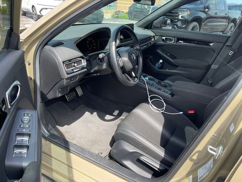 Used 2025 Honda Civic Sport image 5