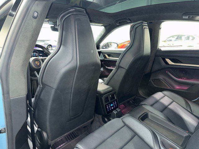 Used 2020 Porsche Taycan Turbo S AWD/4WD image 5