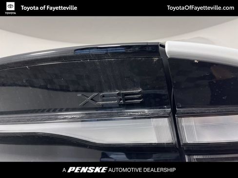 Used 2026 Toyota Prius Plug-In Hybrid FWD image 17