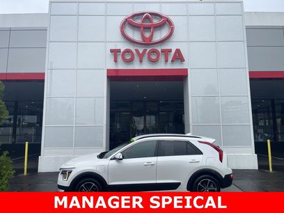 Used 2024 Kia Niro EX