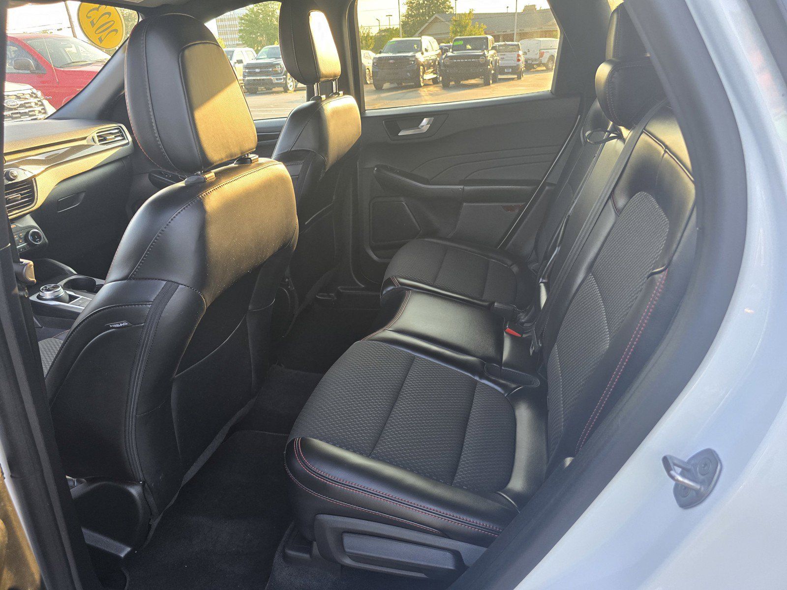 Used 2023 Ford Escape ST-Line Select AWD/4WD image 23