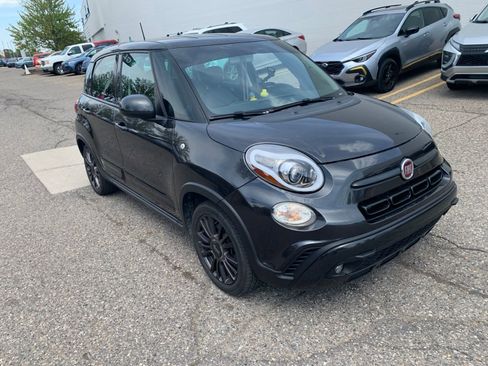 Used 2020 FIAT 500L Trekking FWD image 3