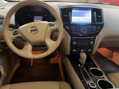Used 2014 Nissan Pathfinder SL w/ SL Tech Package AWD/4WD image 21