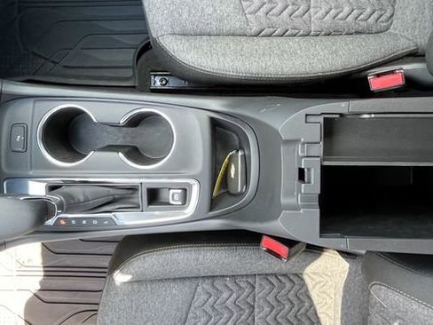 Certified 2024 Chevrolet Equinox LT w/ LPO, Floor Liner Package image 15