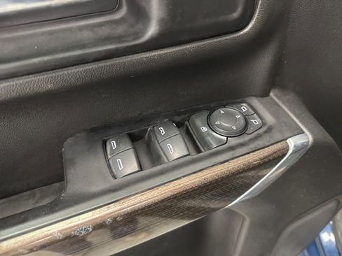 Used 2022 Chevrolet Silverado 3500 LT image 19