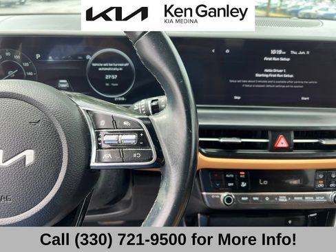 Certified 2024 Kia Seltos EX FWD image 32