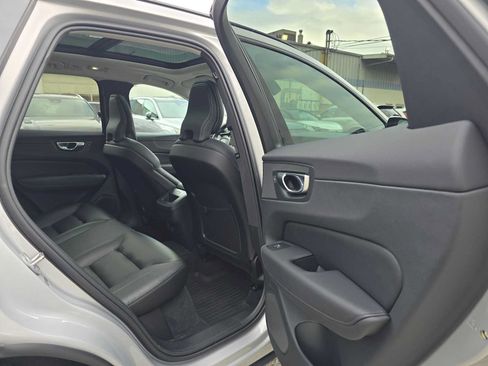 Certified 2024 Volvo XC60 B5 Core w/ Protection Package Premier AWD/4WD image 13
