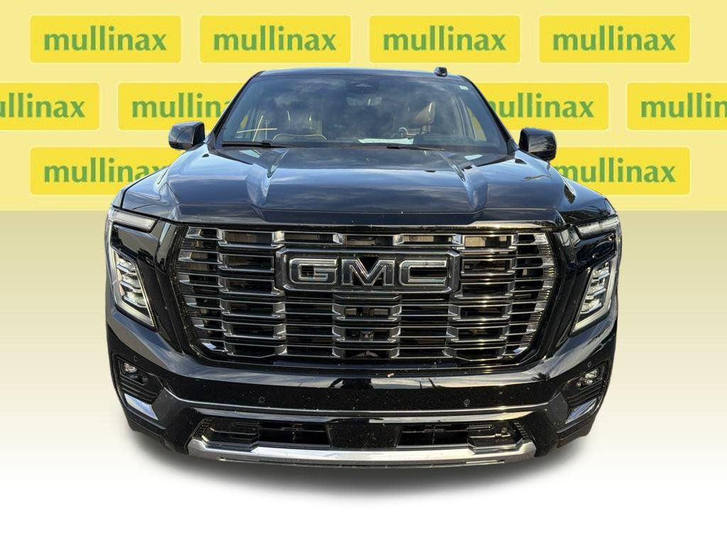 Used 2026 GMC Yukon XL Denali Ultimate w/ LPO, Floor Liner Package AWD/4WD image 3