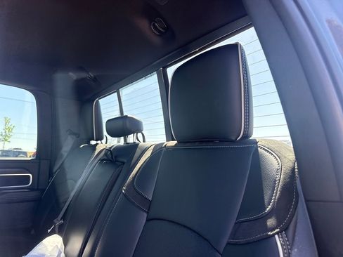 New 2026 RAM 2500 Laramie AWD/4WD image 27