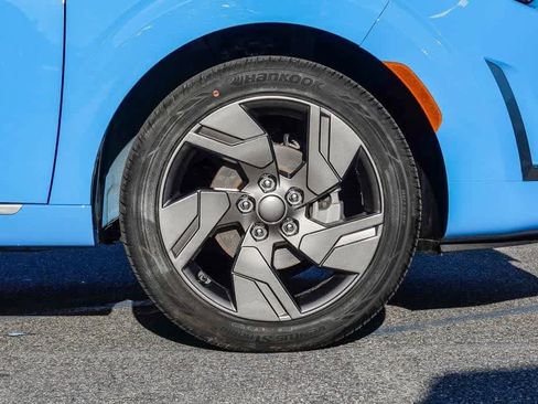 Certified 2024 Kia Soul GT-Line image 9