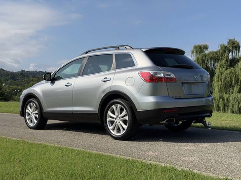 Used 2012 MAZDA CX-9 Grand Touring w/ Moonroof & Bose Audio Pkg FWD image 4