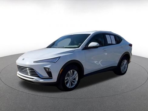 Used 2025 Buick Envista Preferred image 9