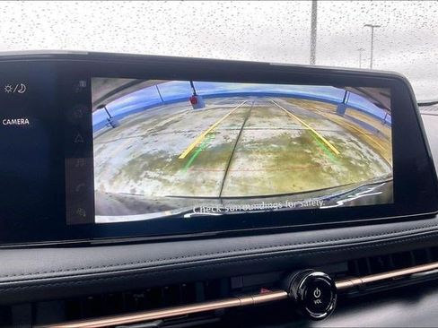 Used 2023 Nissan Ariya AWD image 26