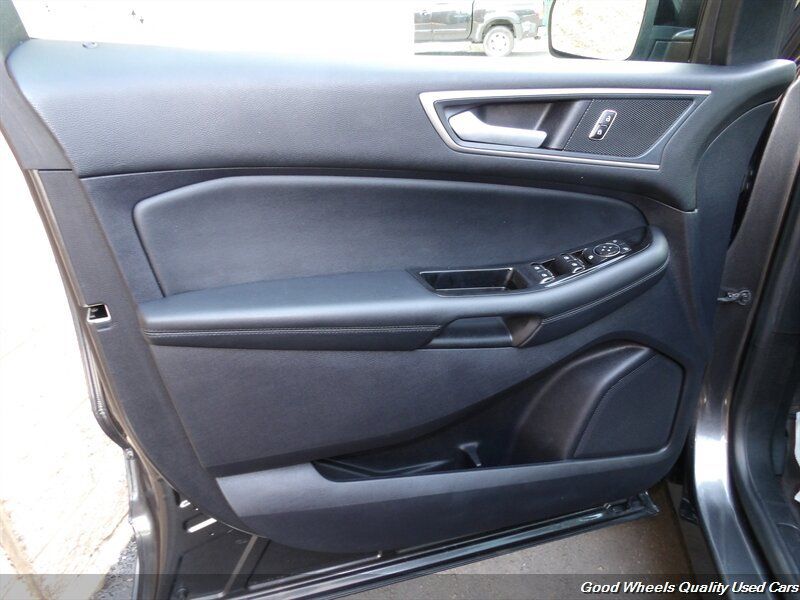 Used 2020 Ford Edge SEL w/ Convenience Package AWD/4WD image 26